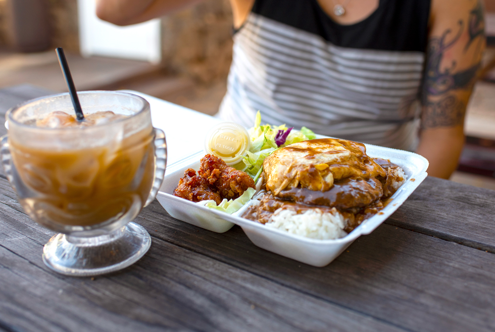 must eat in oahu loco moco