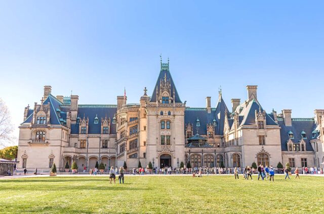 Why You Should Visit Biltmore Estate In The Fall - The Golden Hour ...